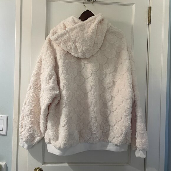 Brooklyn Quarter Zip Fleece pullover. Embroidered words, Heart texture Size L - Picture 4 of 7